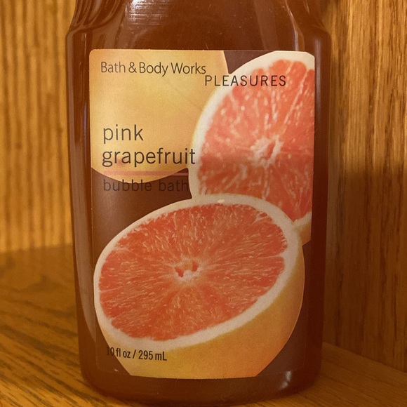 Bath and Body Works Pink Grapefruit shower gel - Picture 7 of 9